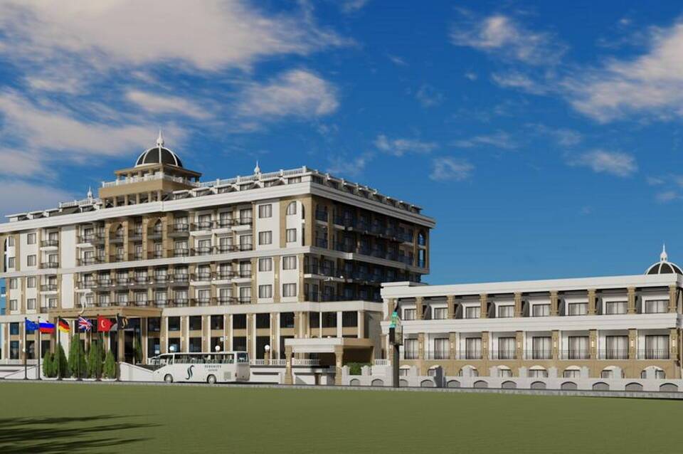 Serenity Queen Hotel 1
