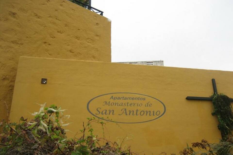 Apartamentos Monasterio de San Antonio 5