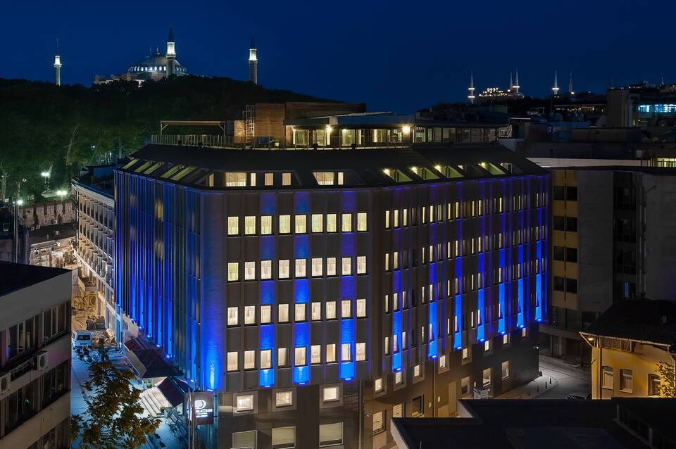 Doubletree by Hilton Istanbul Sirkeci 1