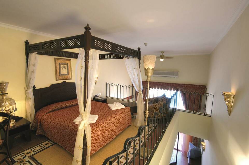 Domina Coral Bay Harem 4