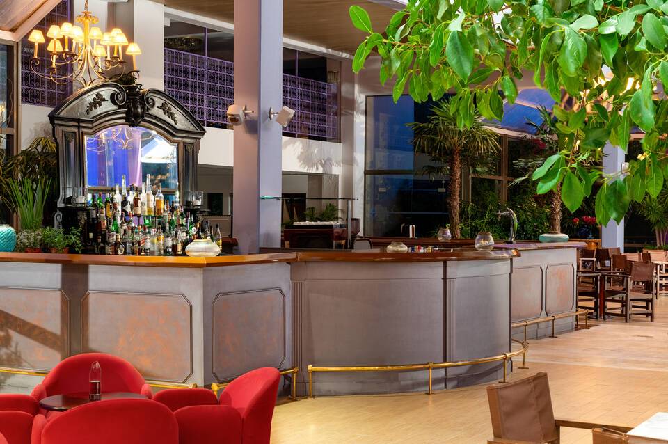 Dionysos Hotel 2