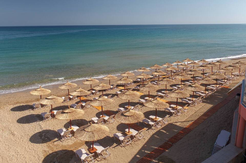 Dedalos Beach Hotel 1