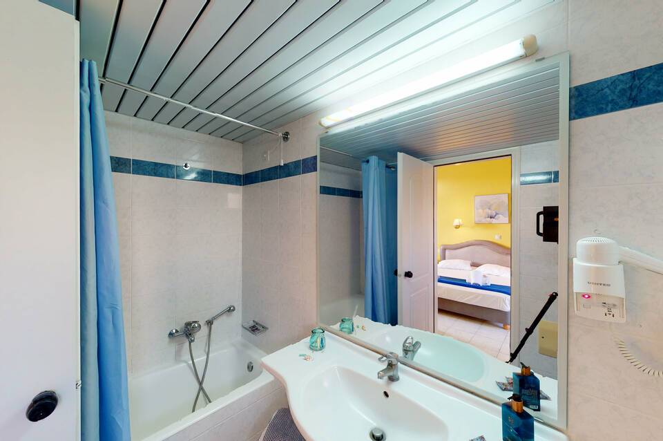 Dedalos Beach Hotel 3