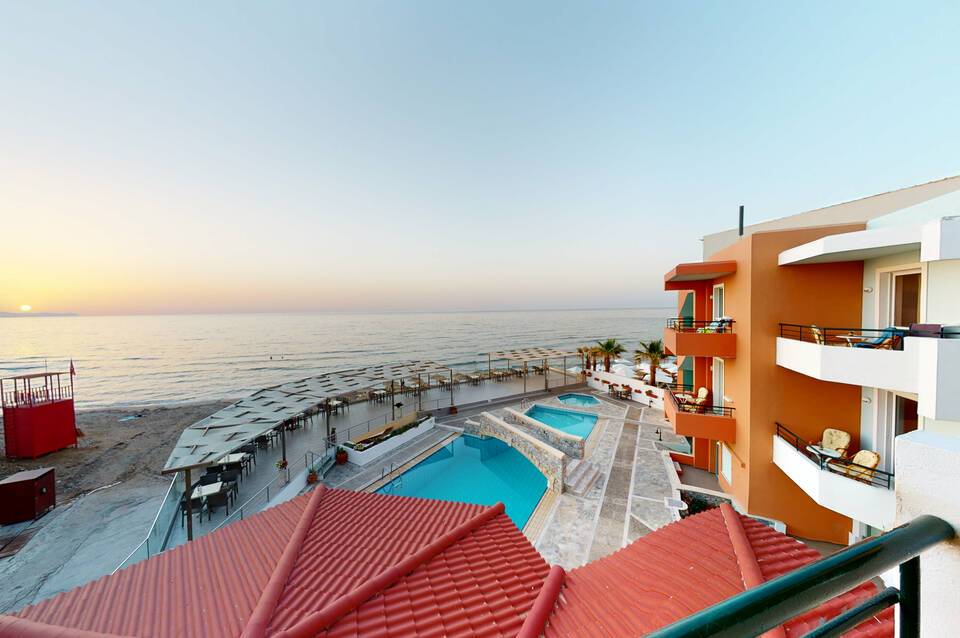 Dedalos Beach Hotel 5