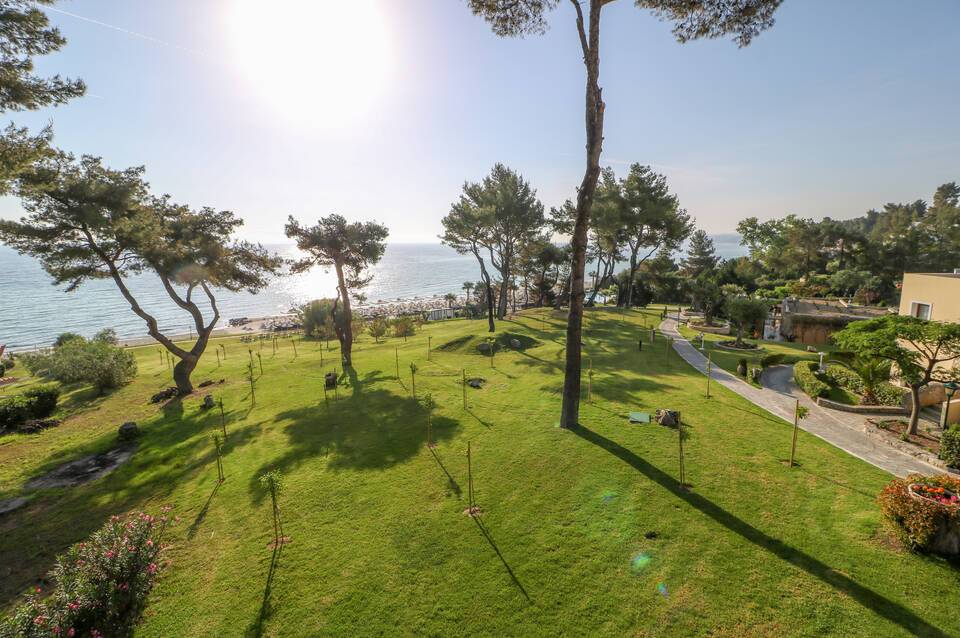 Aegean Melathron Thalasso Spa Hotel 4