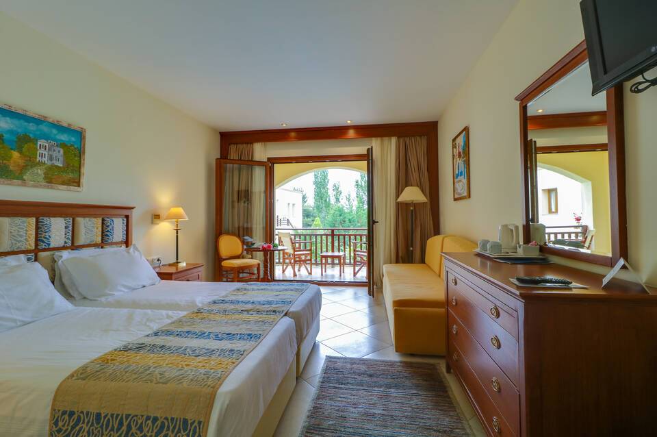 Aegean Melathron Thalasso Spa Hotel 5
