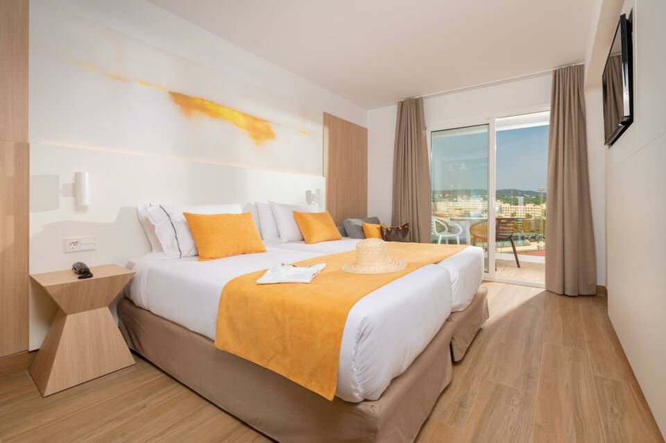 L'Azure Hotel 1