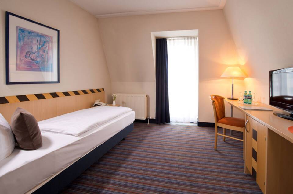 ACHAT Hotel Dresden Elbufer 5
