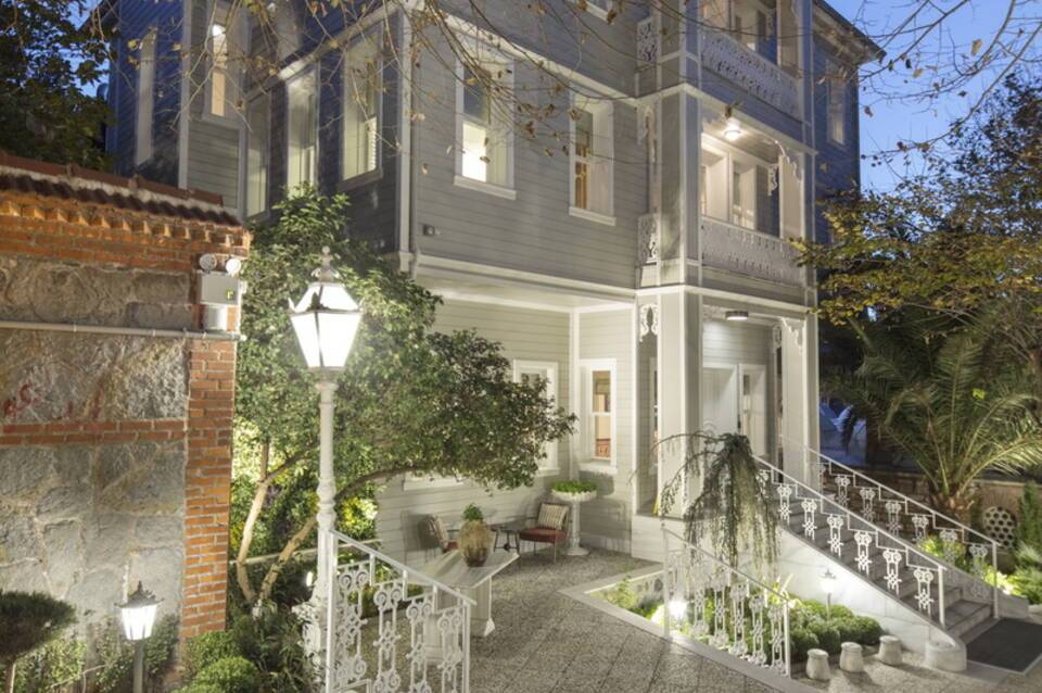 Hagia Sofia Mansions Istanbul, Curio Collection by Hilton 1