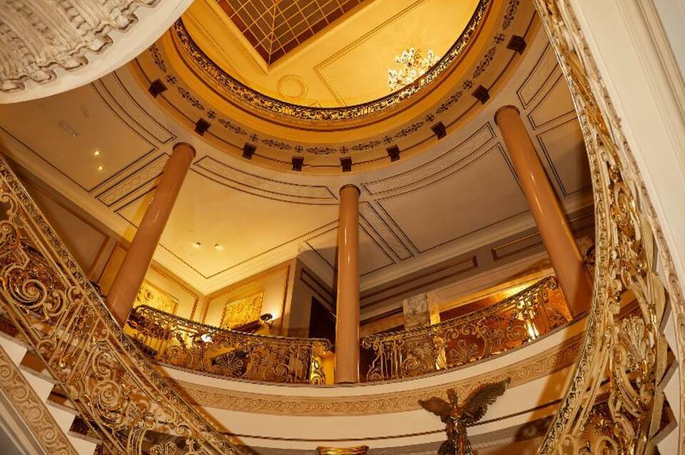 El Avenida Palace Hotel 2