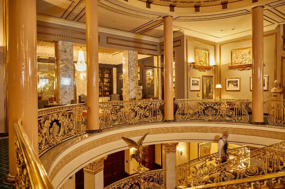 El Avenida Palace Hotel 4