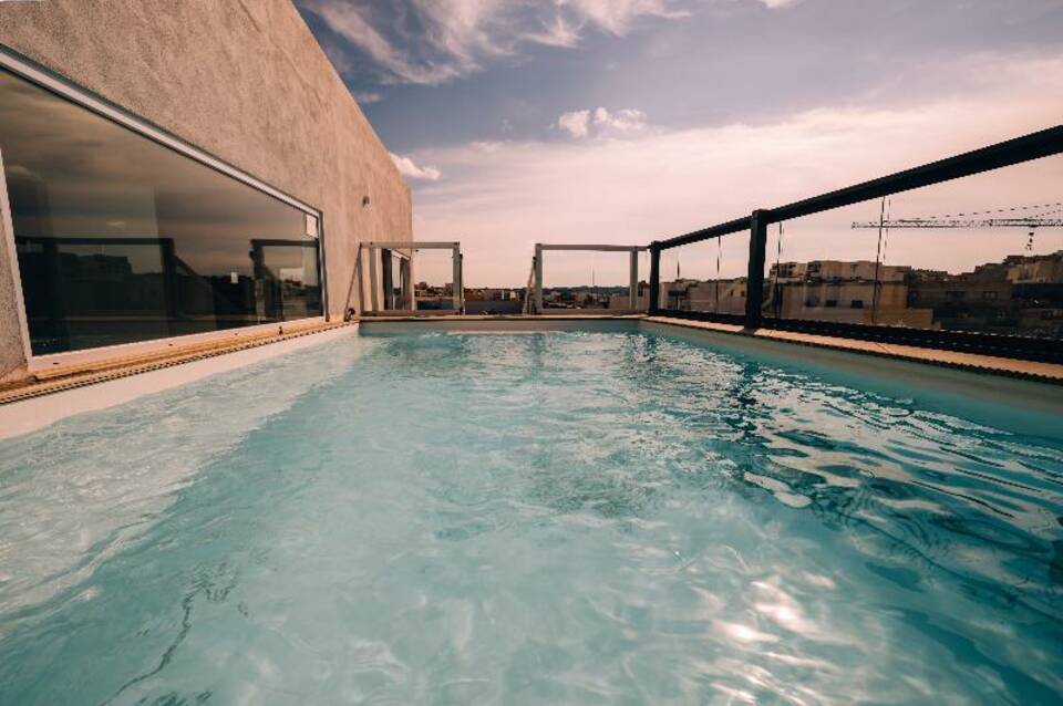 Primera Hotel 1