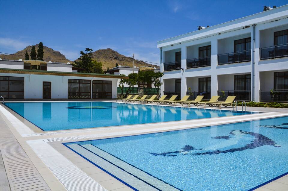 Club Marma Hotel 5