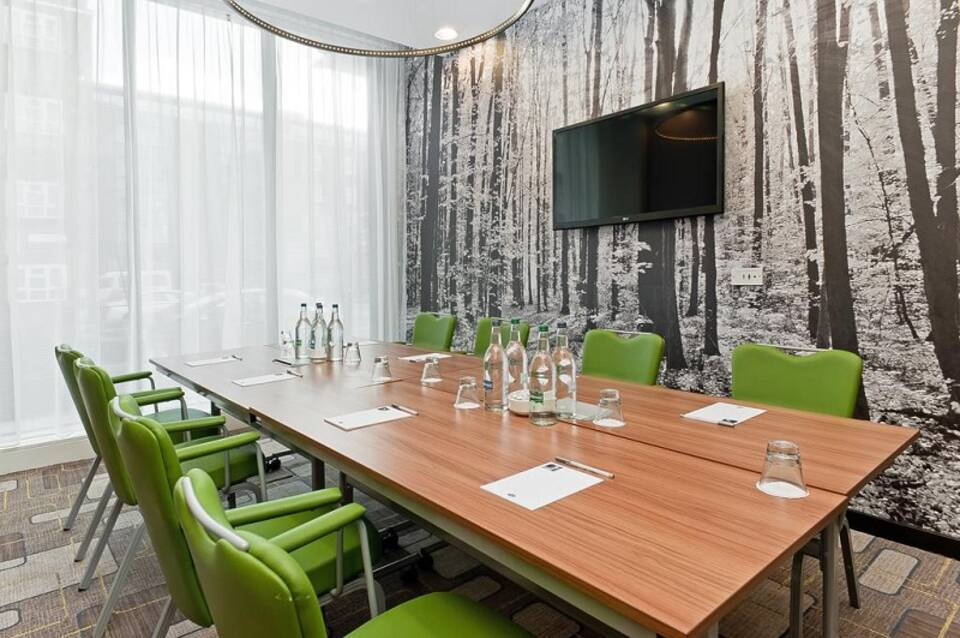 Hampton by Hilton London Waterloo 2