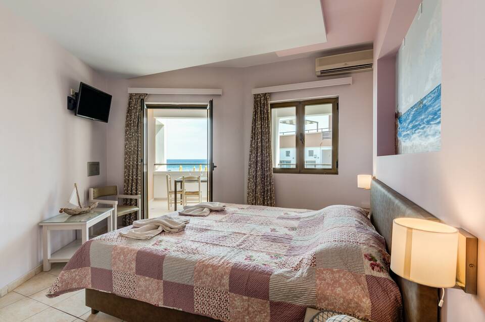 Alkionis Beach Hotel 5