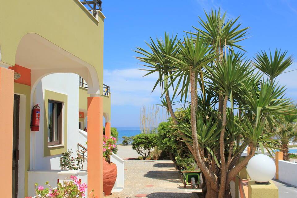 Alkionis Beach Hotel 1