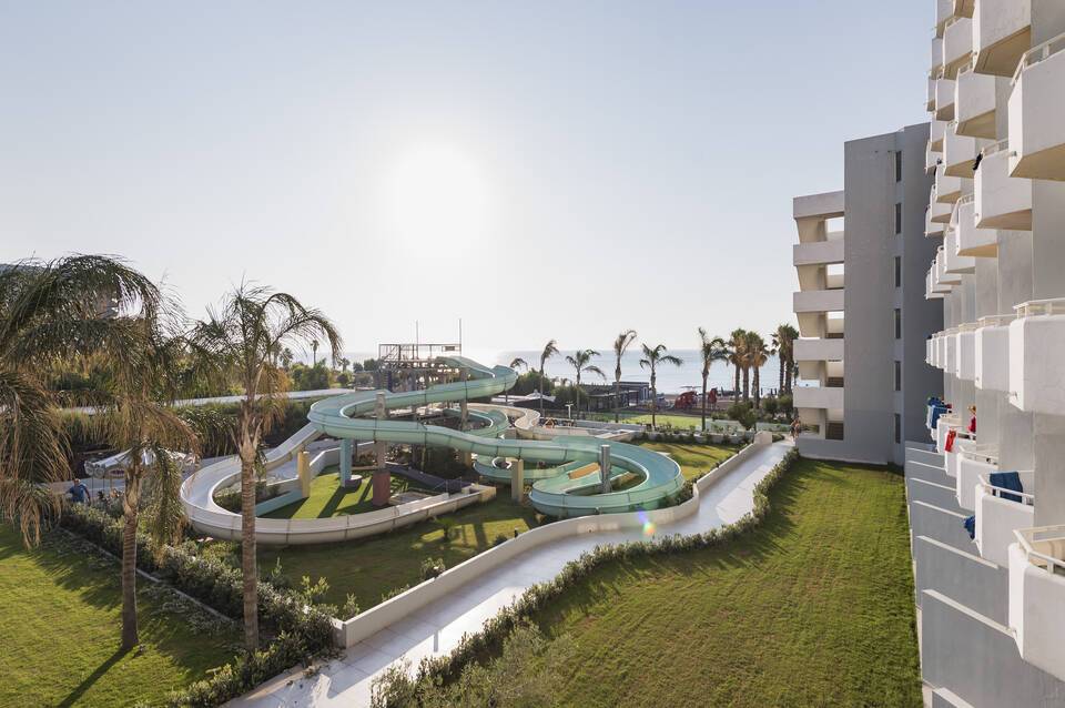 Esperides Beach Resort 4