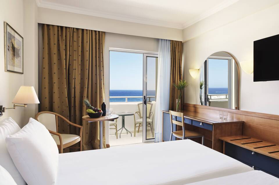 Esperides Beach Resort 5