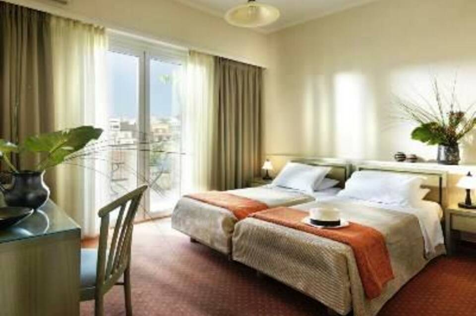 Adrian Hotel Athens 2