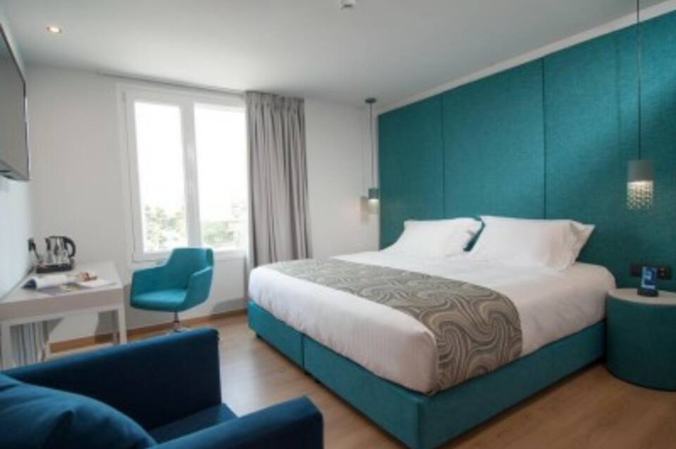 Athenaeum Smart Hotel 5