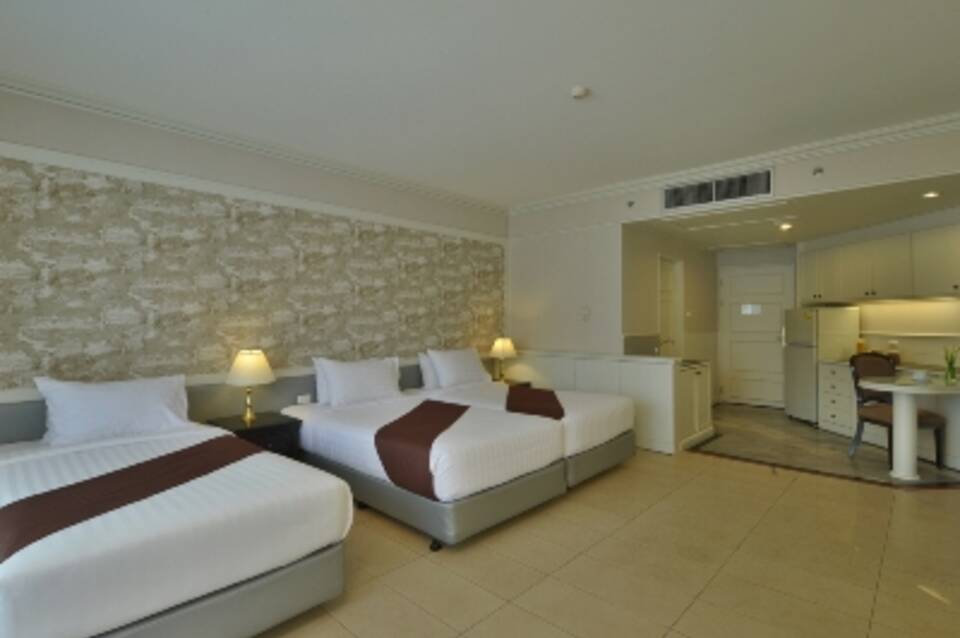 Centre Point Plus Hotel Pratunam 2
