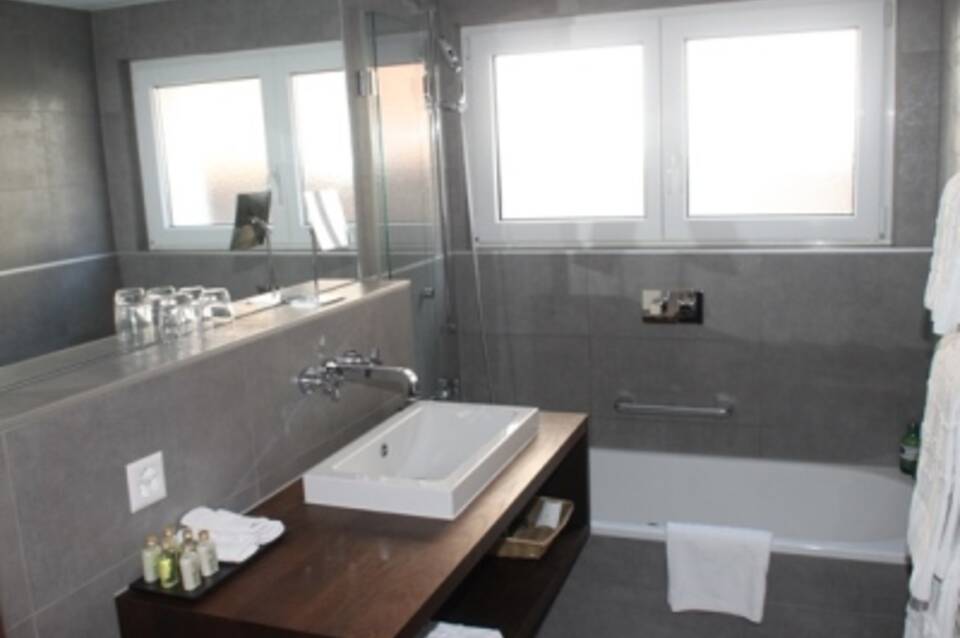 Le Mirabeau Resort & Spa 1