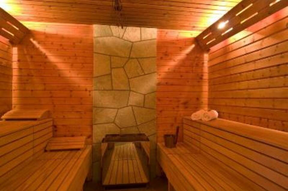 Le Mirabeau Resort & Spa 2