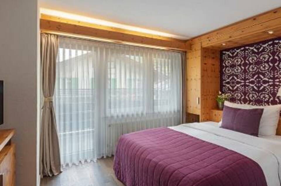 Le Mirabeau Resort & Spa 3
