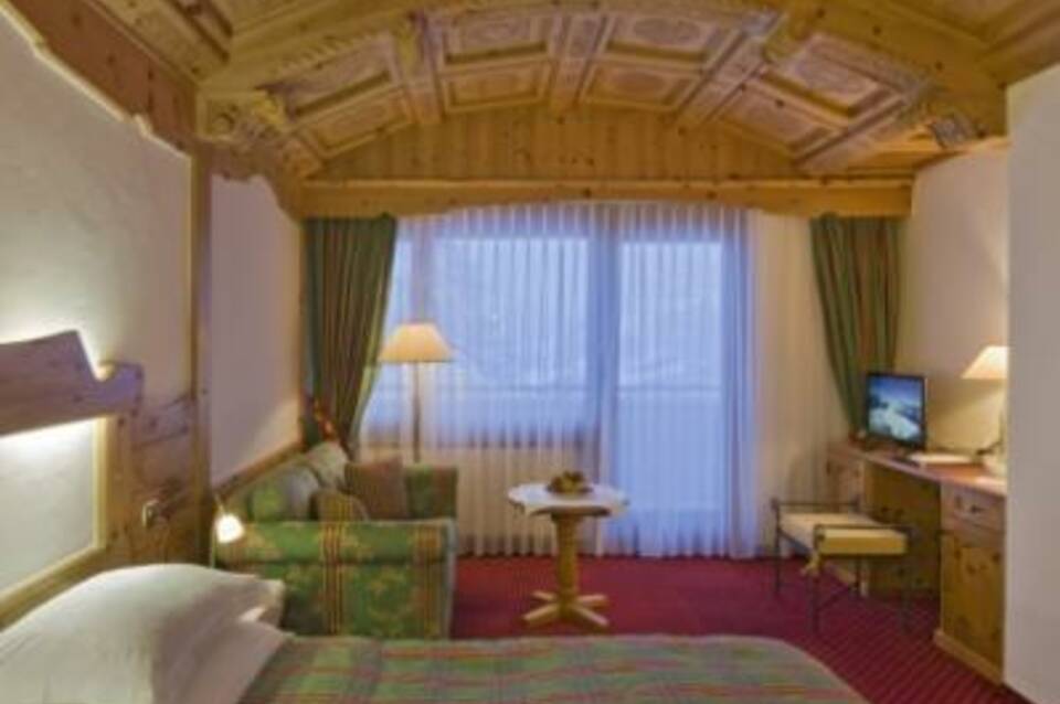 Swiss Alpine Hotel Allalin 2