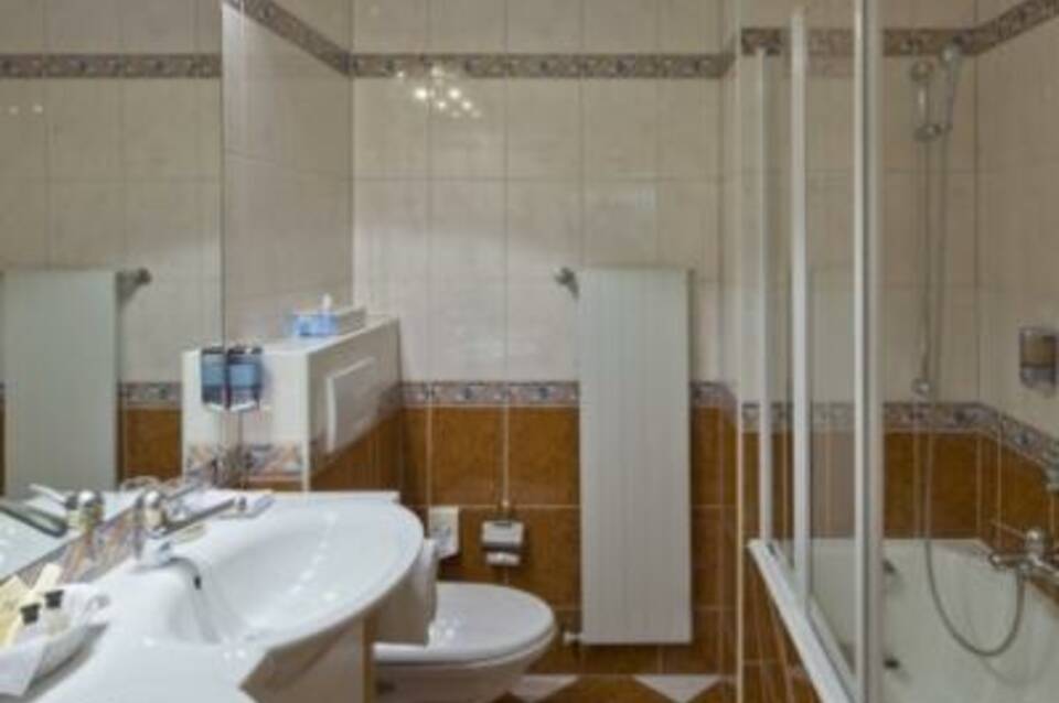 Swiss Alpine Hotel Allalin 3