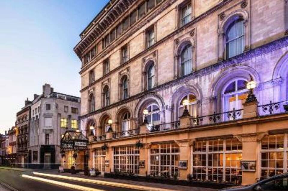 Bristol Grand Hotel By Sunday 1