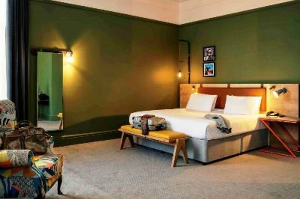 Bristol Grand Hotel By Sunday 2
