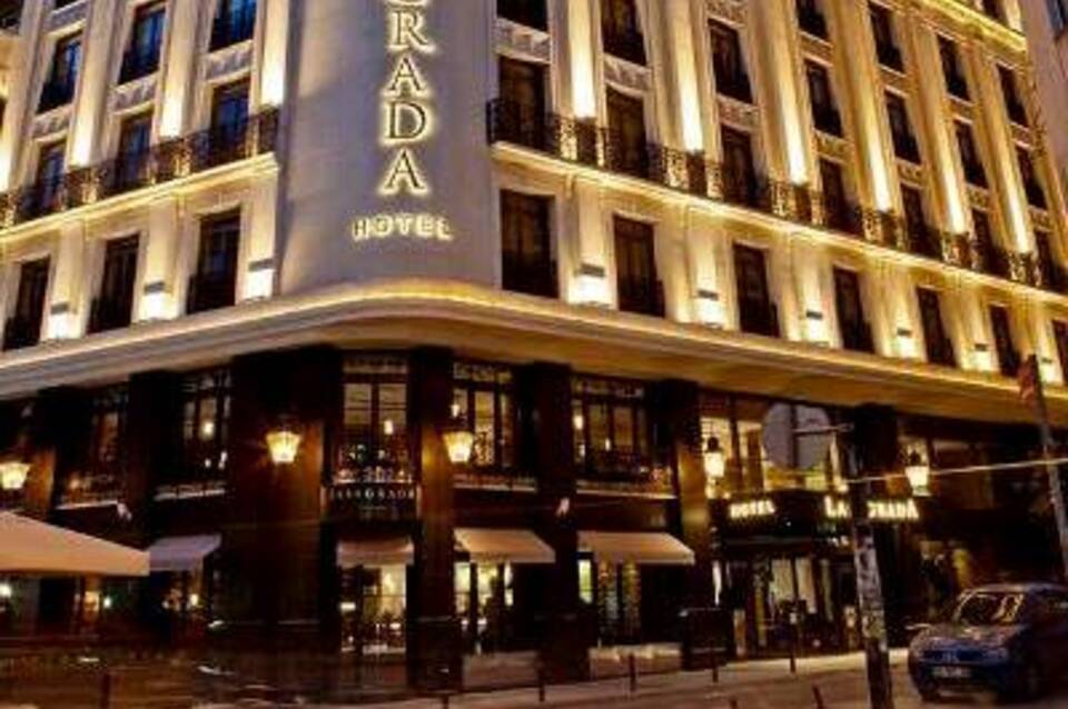 Lasagrada Hotel 1