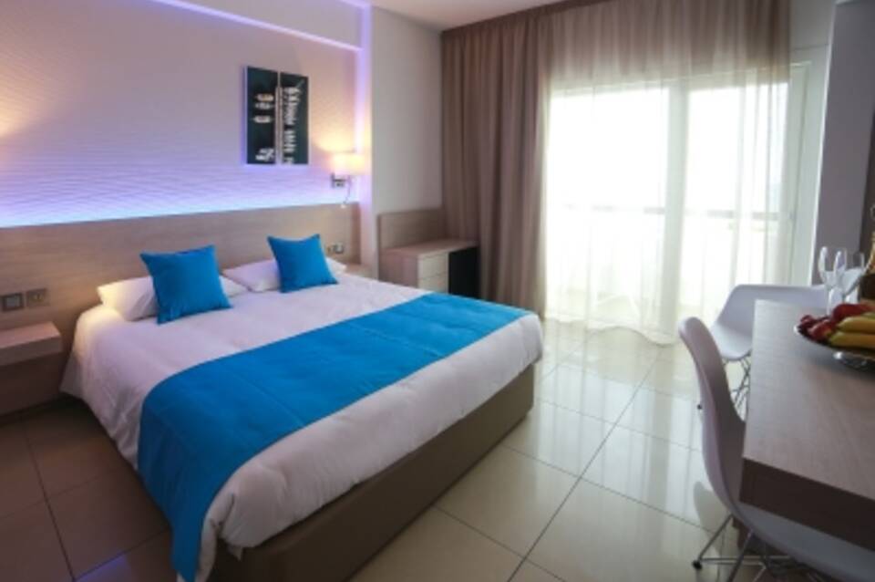 Les Palmiers Beach Hotel 4