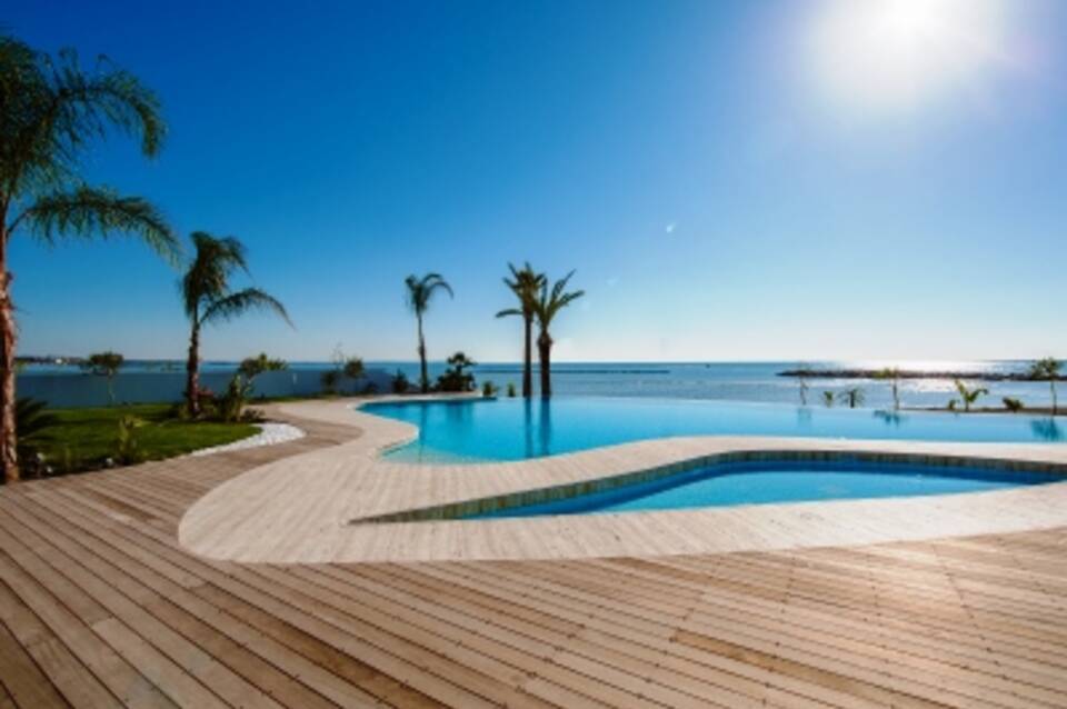 Lebay Beach Hotel 3