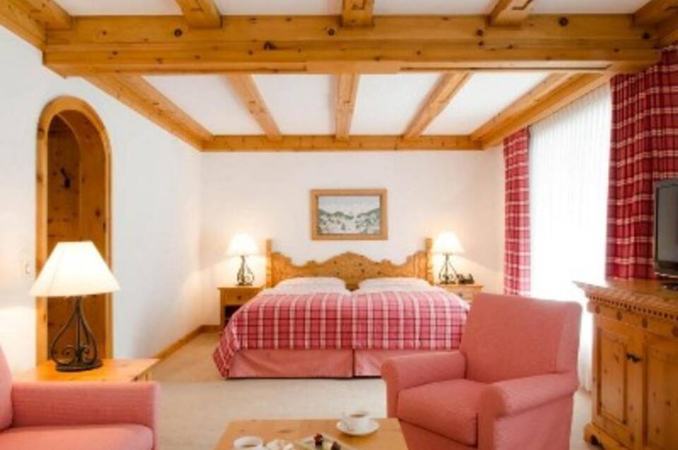 Crystal Hotel 4