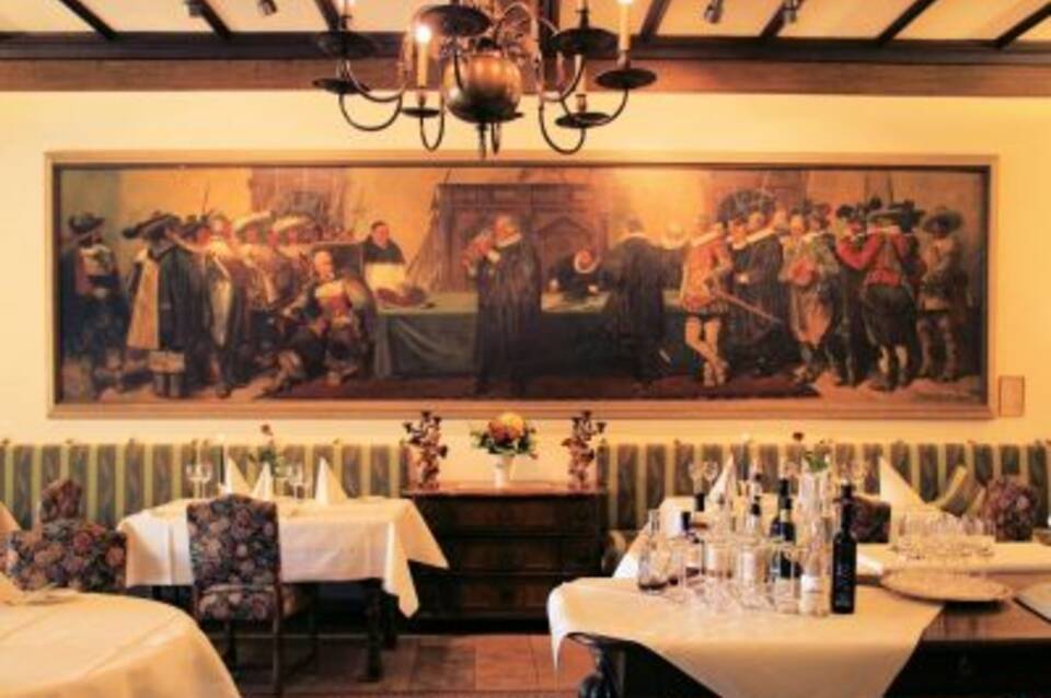 Hotel Eisenhut 1
