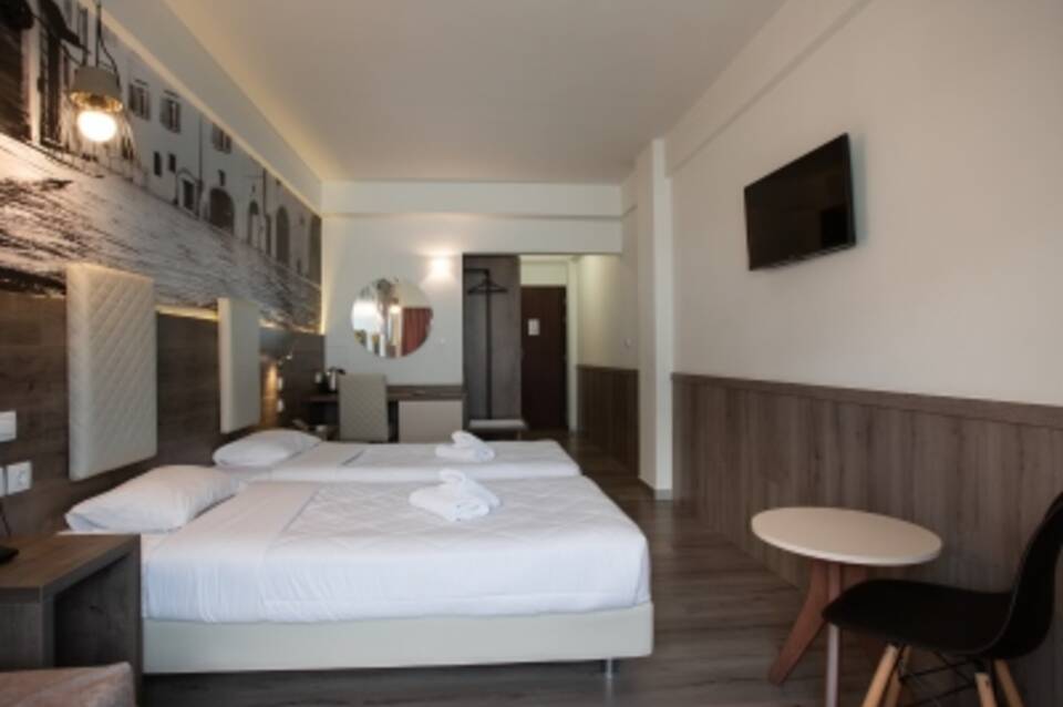 Metropolitan Hotel 4