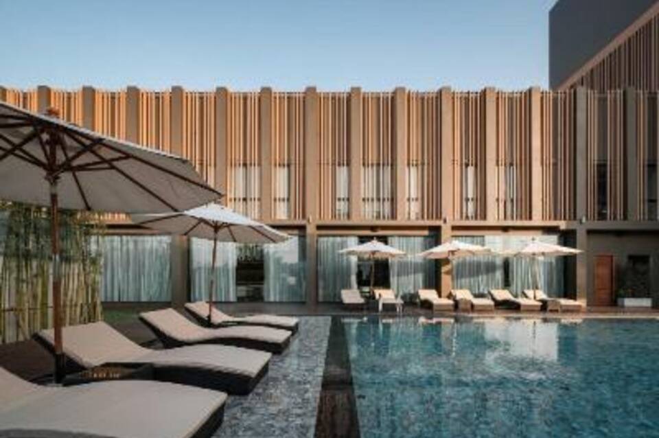 Mandarin Eastville 5