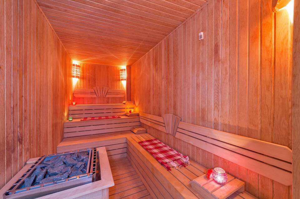 Grand Pamir Hotel 5
