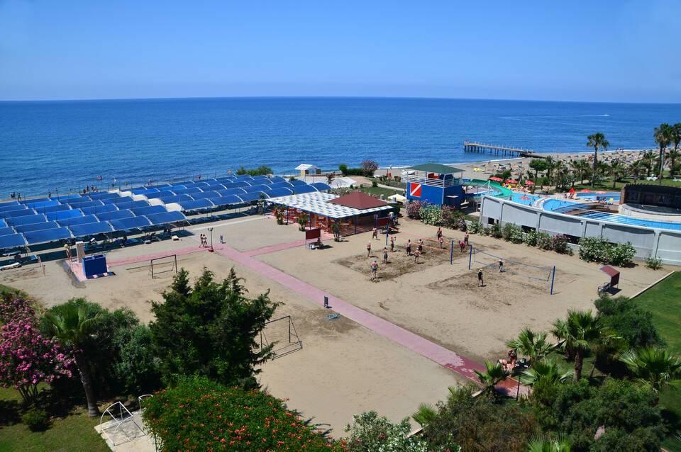 Royal Garden Beach 4