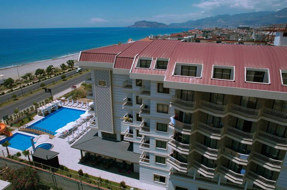 Sey Beach Hotel & Spa 1
