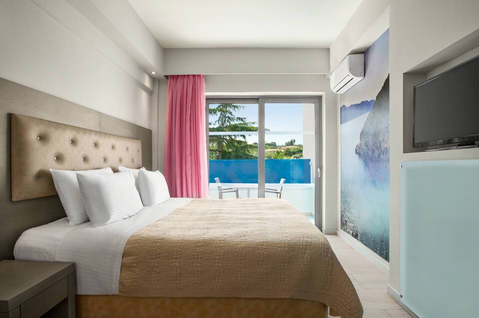 TRYP by Wyndham Corfu Dassia 2
