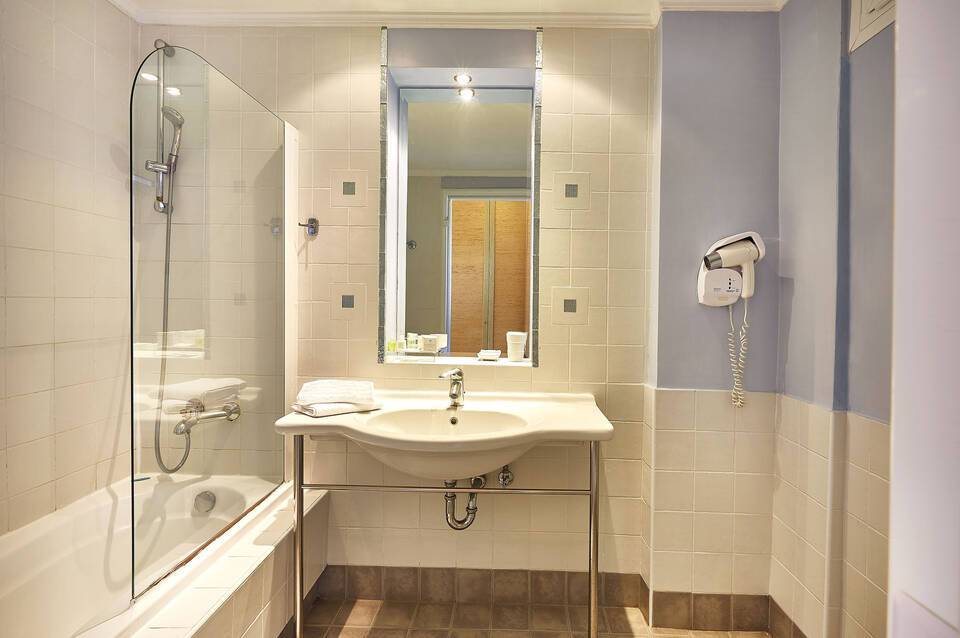Ilio Mare Hotels & Resorts 4