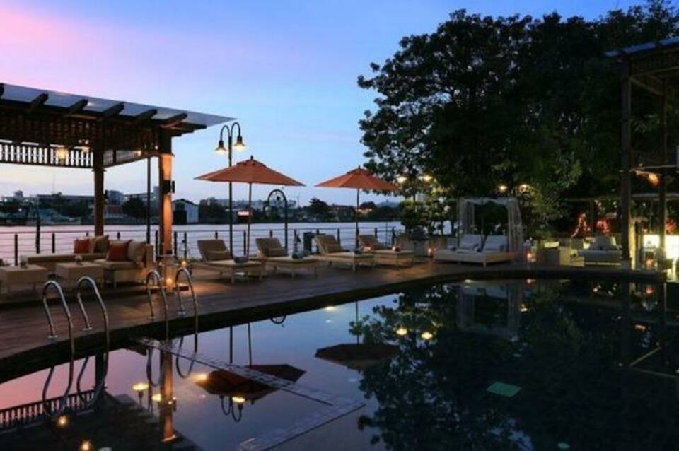 Riva Surya Bangkok 1