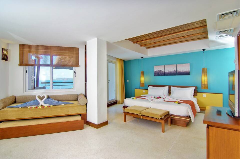 Laguna Beach Hotel & Spa 3