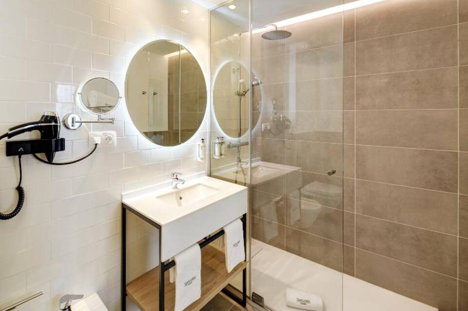 Sercotel Ayala, Ascend Hotel Collection 4