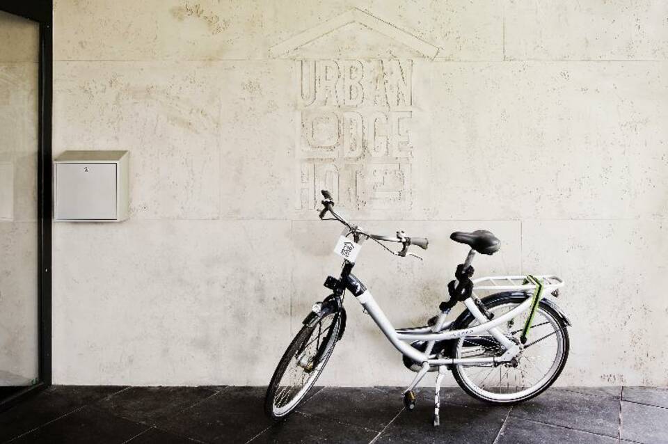 Urban Lodge Hotel 5