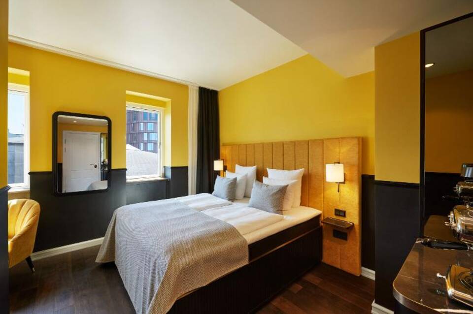 WIDE Hotel 4