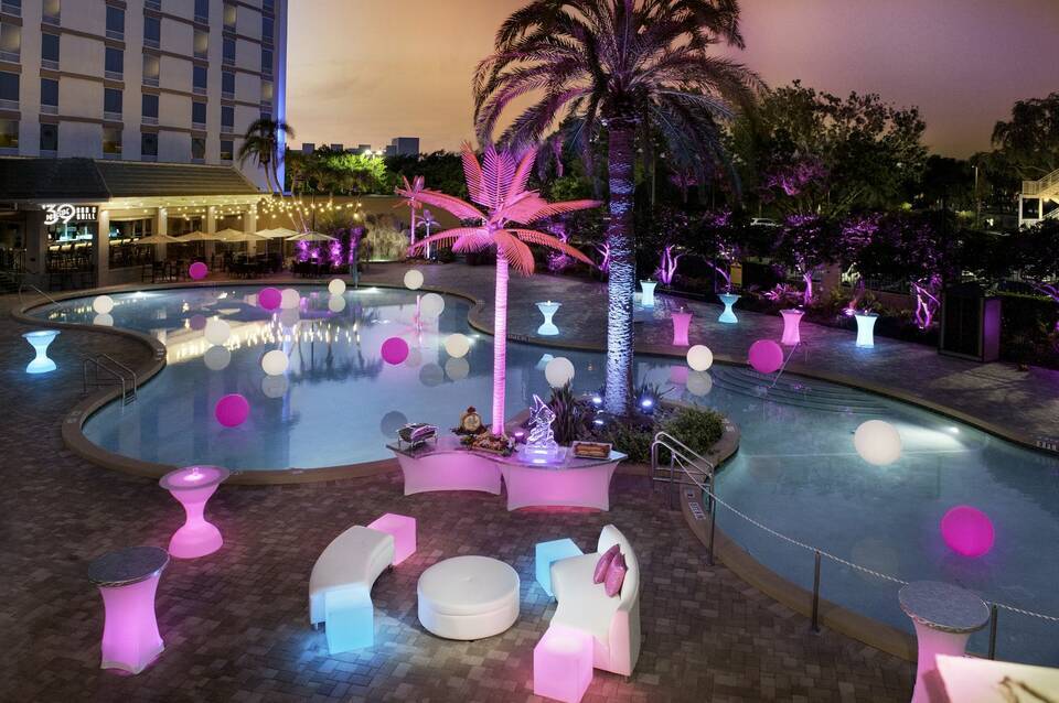 Rosen Plaza Hotel 1
